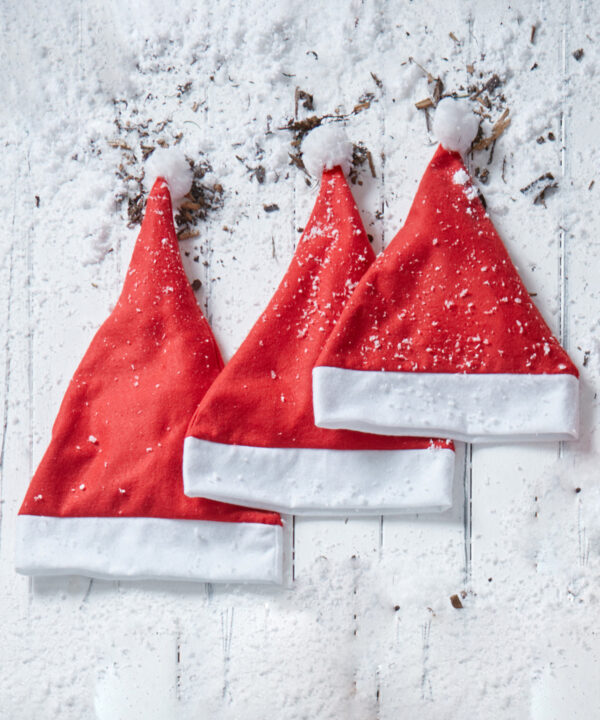 The Christmas Shop Budget Santa hat 3-pack